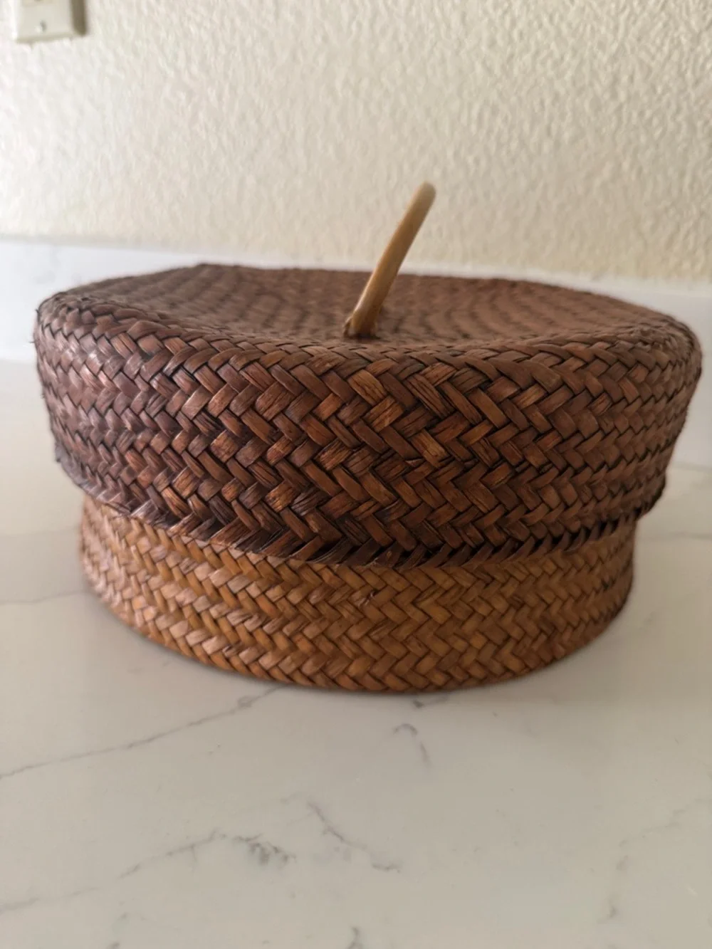 Vintage Woven Basket with Lid Bamboo Handle